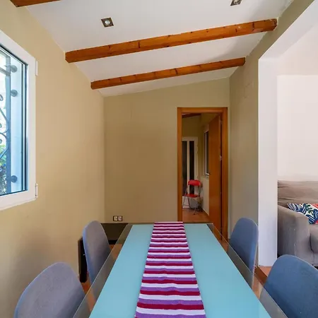Holiday home Spacious With Private Garden Denia