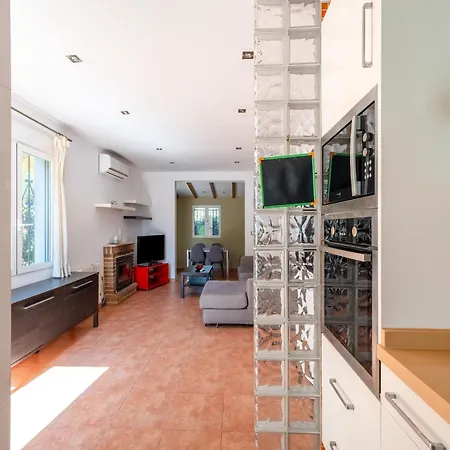 Spacious With Private Garden Holiday home Denia