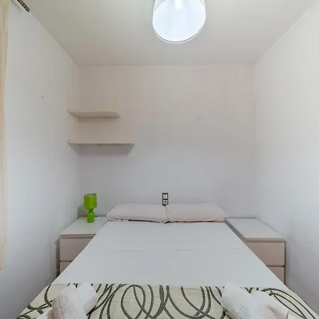 Spacious With Private Garden Holiday home
