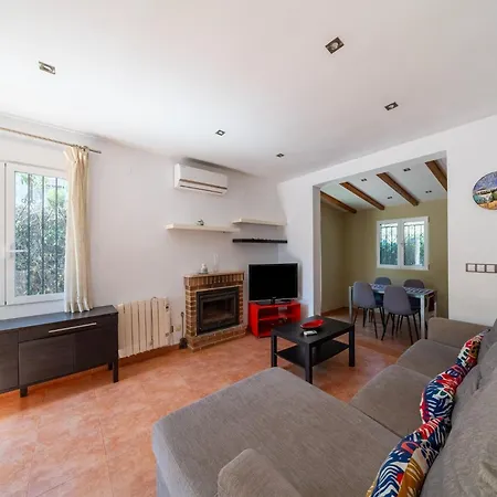 Holiday home Spacious With Private Garden